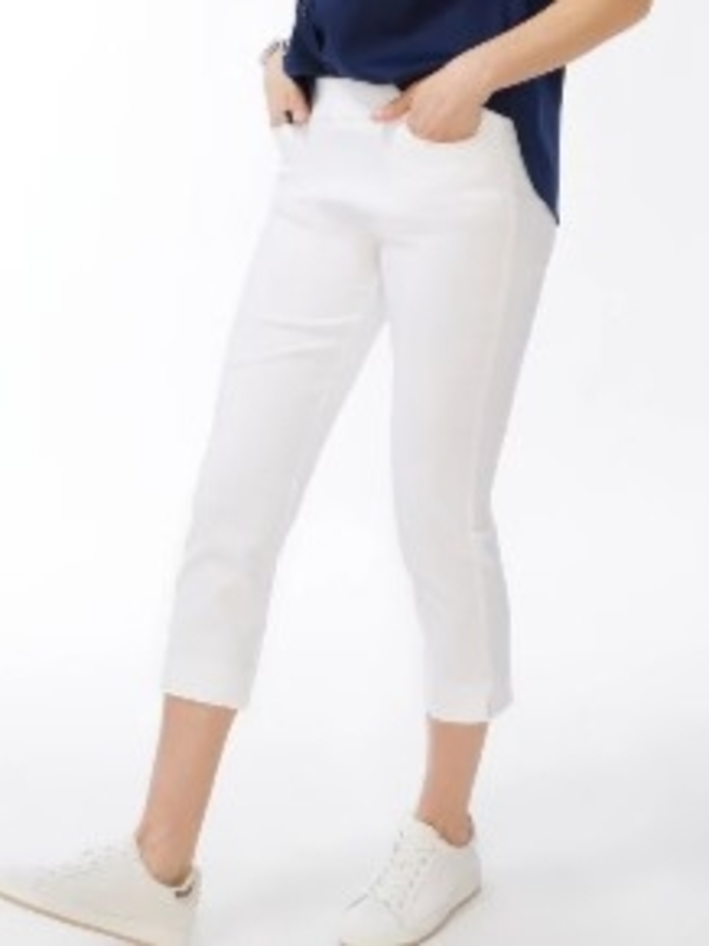Chico's Women’s Cropped Slim Jegging White Sz 3 US 16